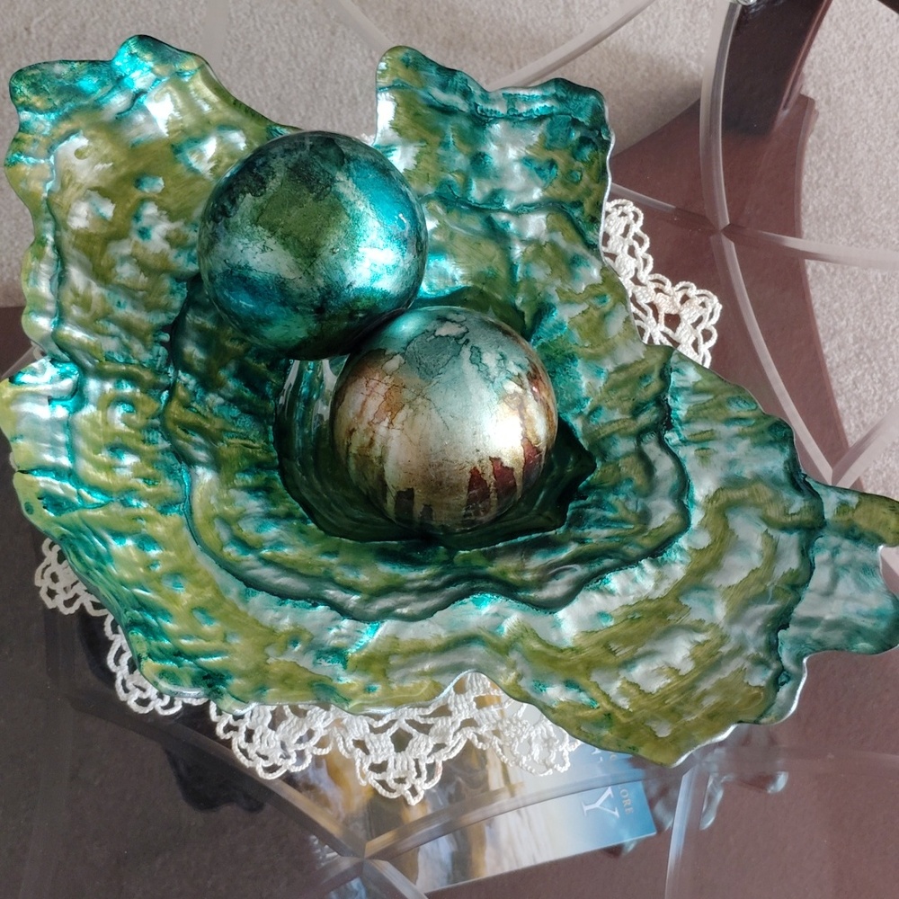 Arda Glassware Blue Black Oyster 18” Bowl Handmade Turkey Iridescent Coloring. M